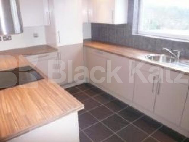 			2 Bedroom, 1 bath, 1 reception Flat			 St James Lane, MUSWELL HILL